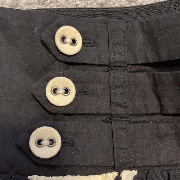 Floral Skirt with Button Details - Picture 3 of 5